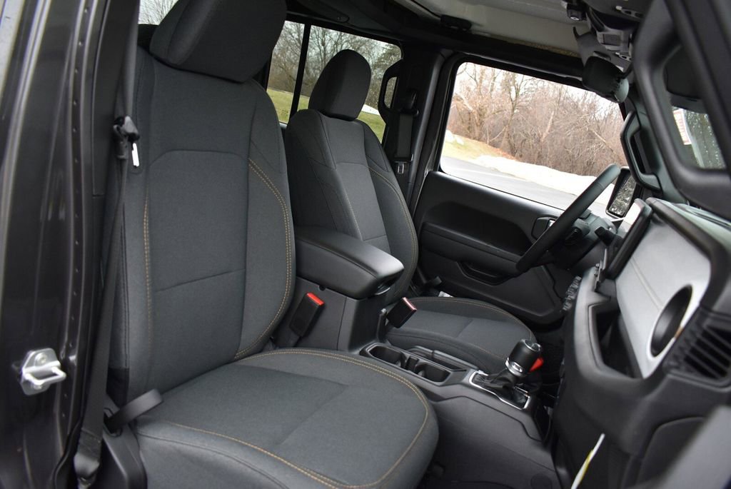 New 2026 Jeep Gladiator Sport AWD/4WD image 26