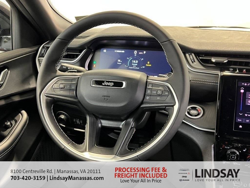 New 2025 Jeep Grand Cherokee Laredo image 21