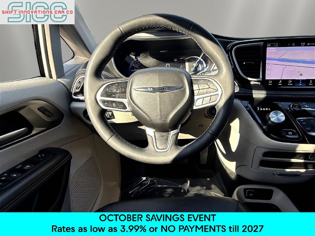 Used 2024 Chrysler Pacifica Limited FWD image 10