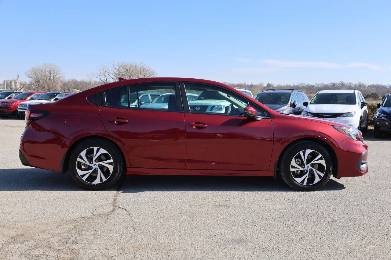 Used 2025 Subaru Legacy Premium AWD/4WD image 7