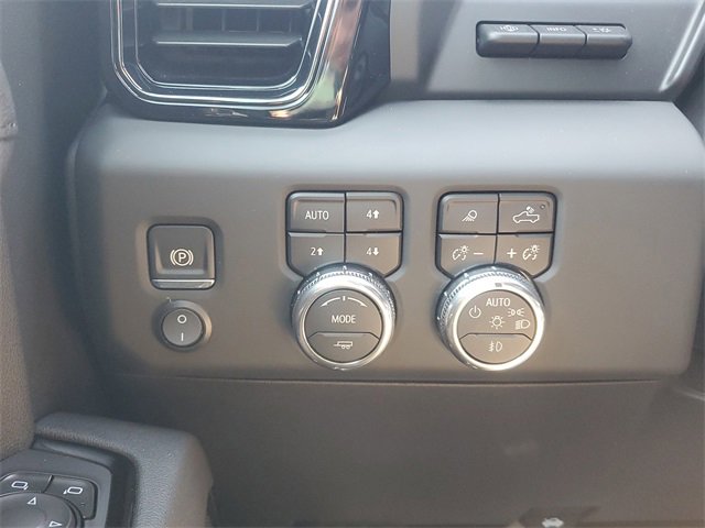 New 2025 GMC Sierra 1500 AT4 w/ Technology Package image 25