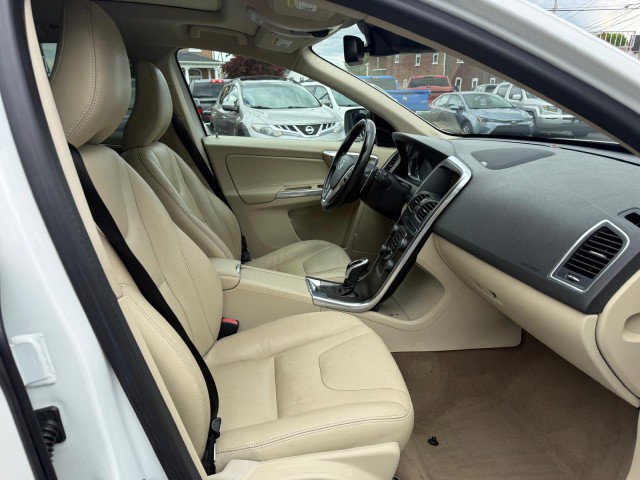 Used 2015 Volvo XC60 T6 Platinum AWD/4WD image 15