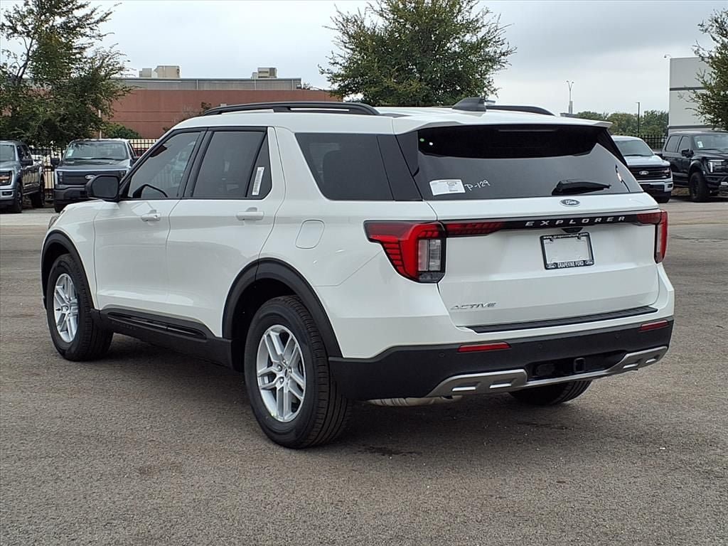 New 2026 Ford Explorer Active w/ Active Comfort Package RWD image 6