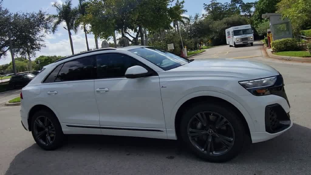 New 2027 Audi Q8 Premium AWD/4WD image 2