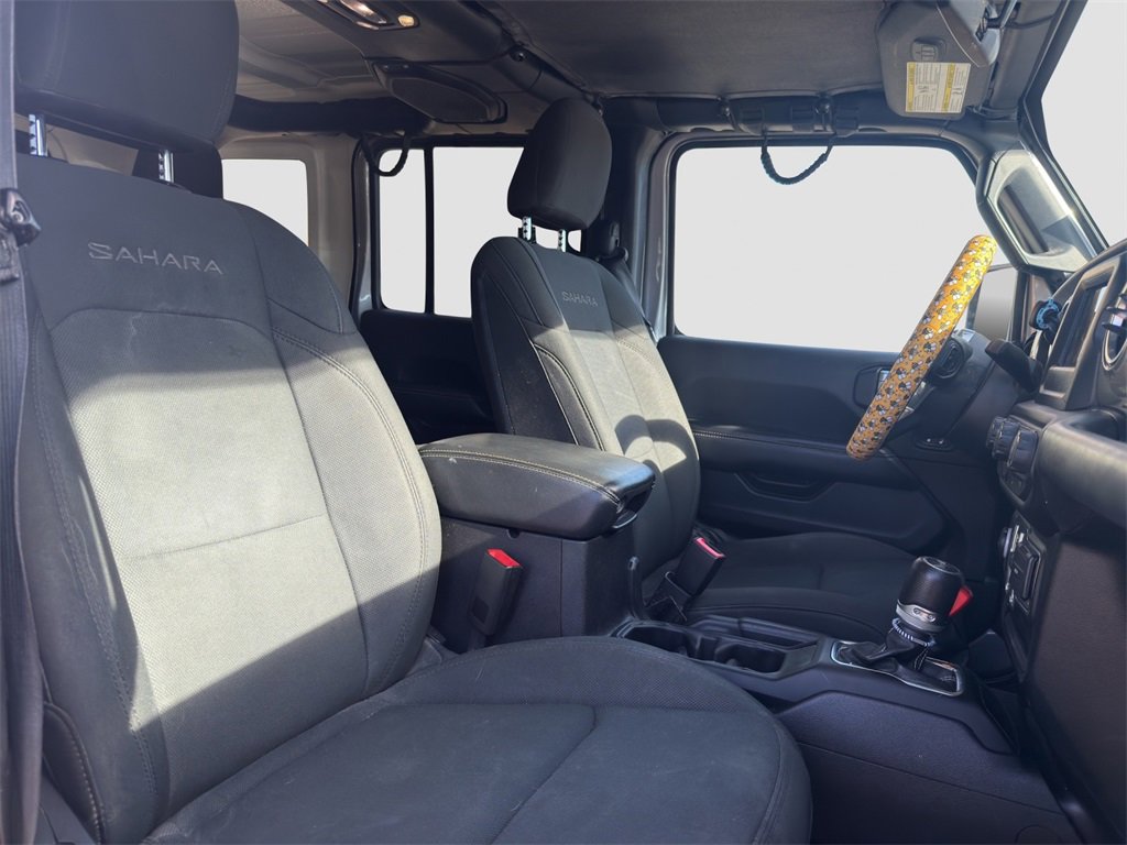 Used 2020 Jeep Wrangler Unlimited Sahara image 16