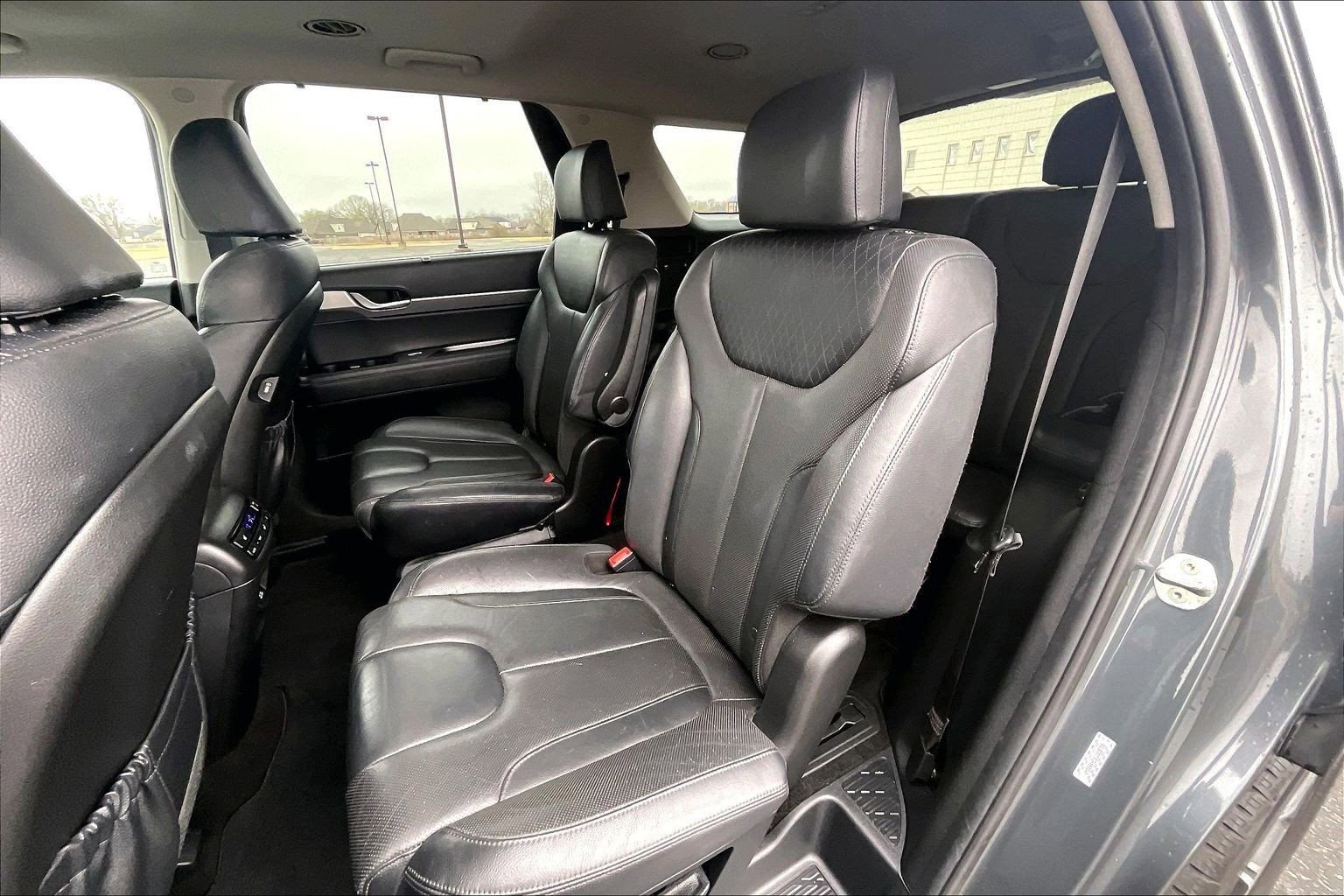 Used 2020 Hyundai Palisade SEL w/ Premium Package image 18