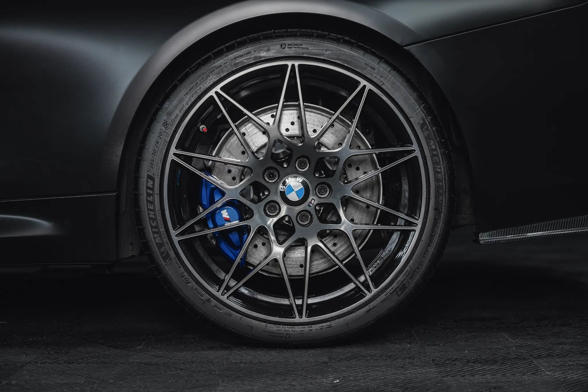 Used 2019 BMW M4 Coupe w/ Competition Package image 14