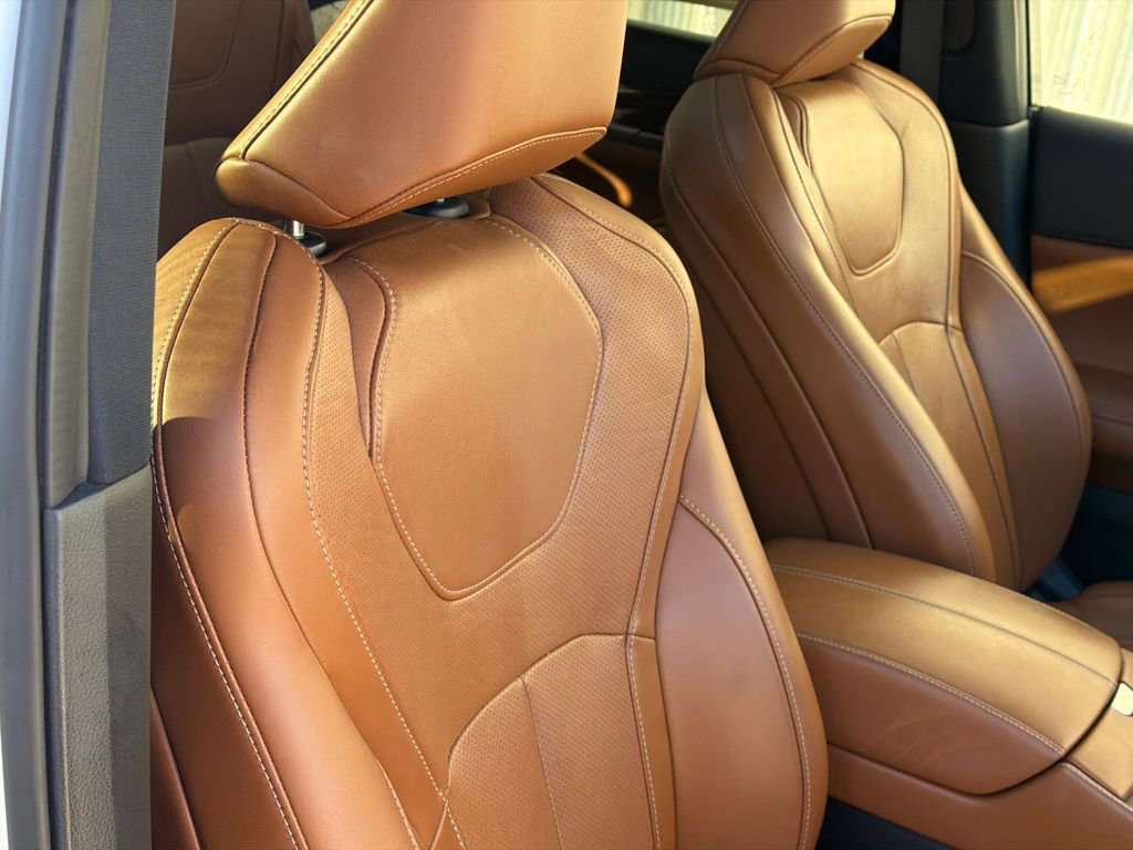 Used 2023 INFINITI QX60 Sensory image 12