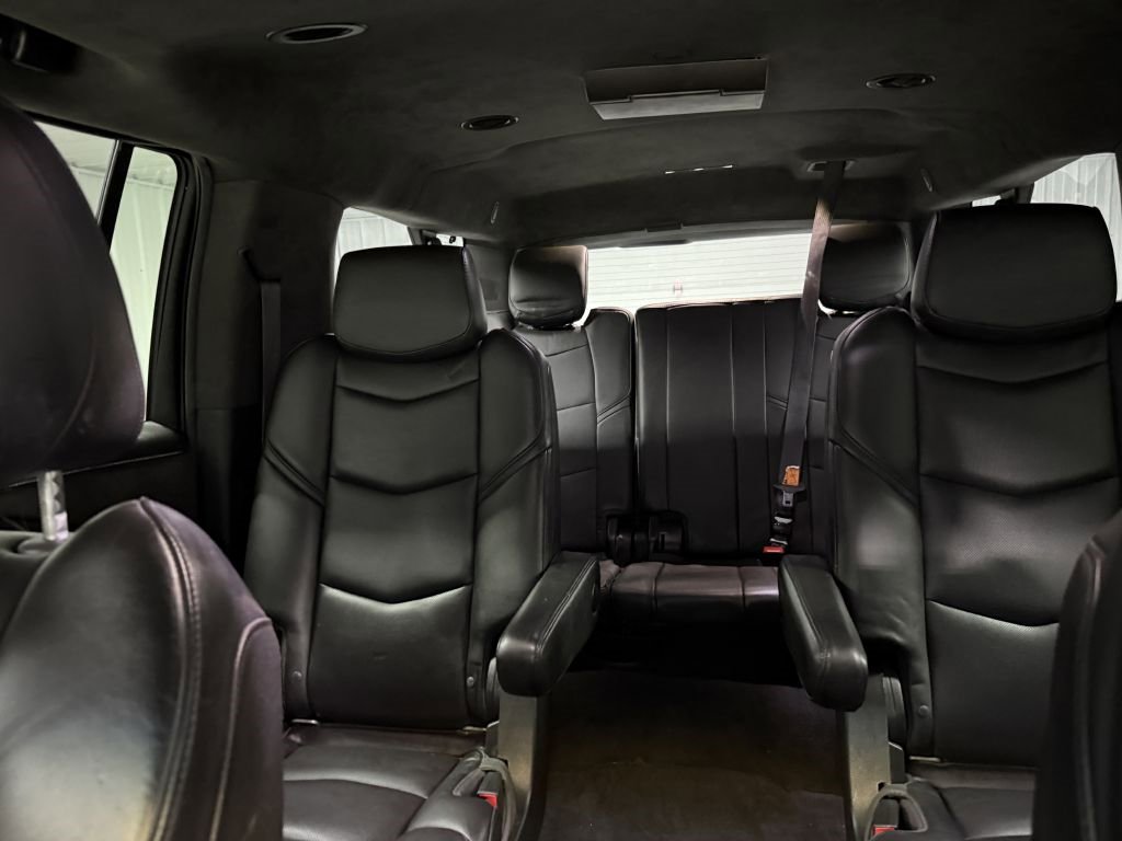 Used 2016 Cadillac Escalade ESV Platinum image 21