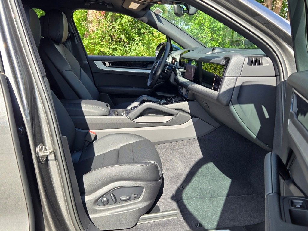 New 2026 Porsche Cayenne E-Hybrid image 38