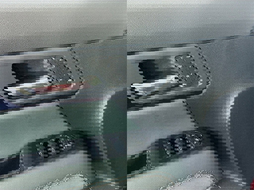 New 2026 GMC Terrain AT4 w/ Convenience Package III image 13