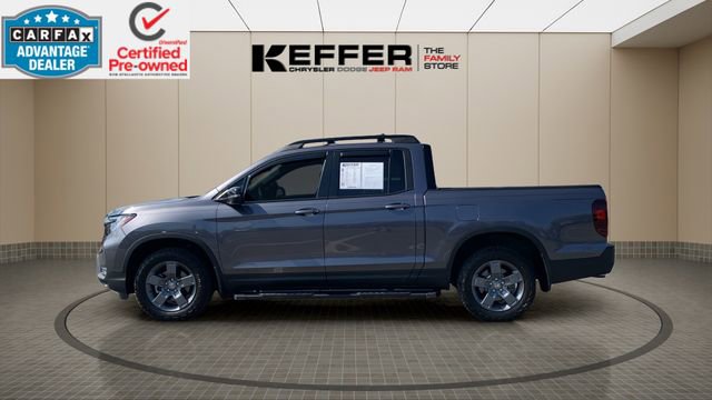 Used 2025 Honda Ridgeline TrailSport image 2