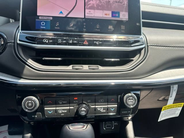 Used 2024 Jeep Compass Limited w/ High Altitude Package image 29