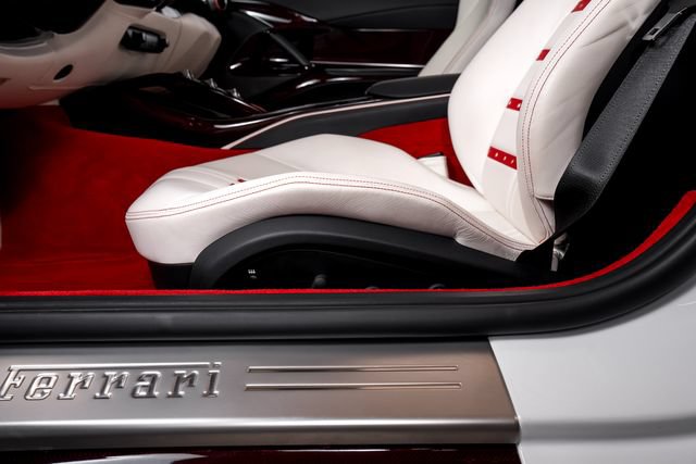 Used 2021 Ferrari 812 GTS RWD image 26