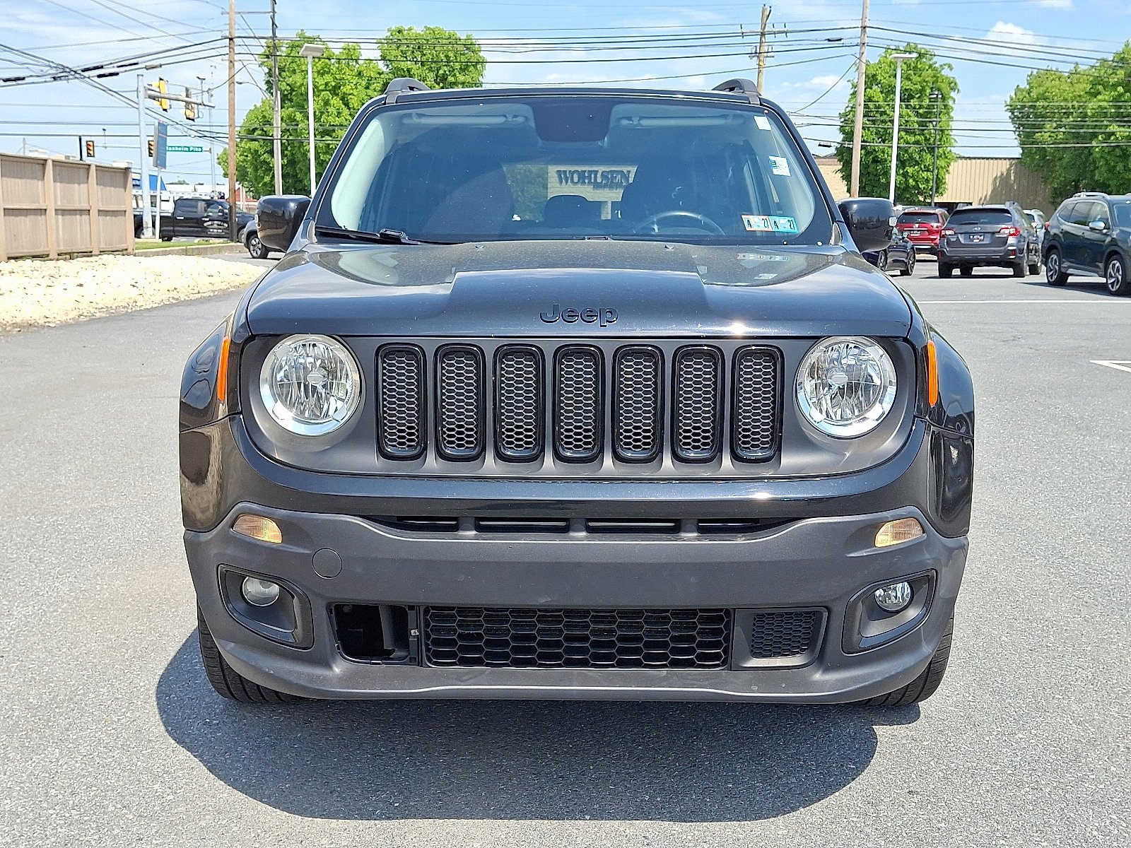 Used 2016 Jeep Renegade Latitude AWD/4WD image 2