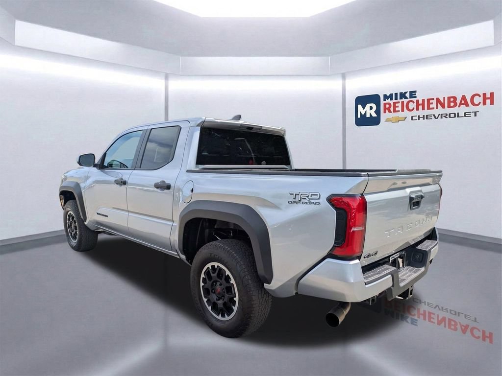 Used 2024 Toyota Tacoma TRD Off-Road AWD/4WD image 6
