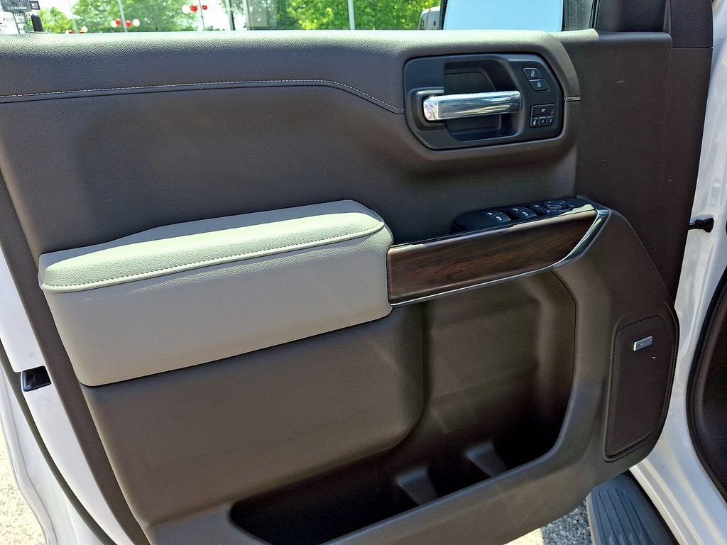 Certified 2022 GMC Sierra 1500 SLT w/ SLT Premium Plus Package AWD/4WD image 12