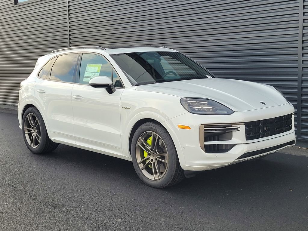 New 2025 Porsche Cayenne Turbo image 9
