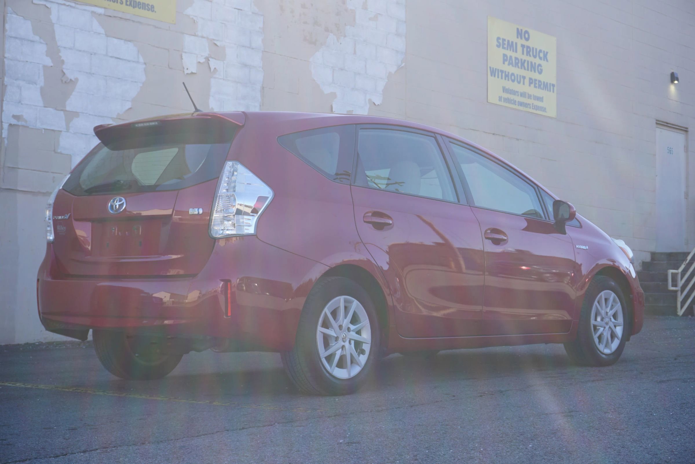 Used 2012 Toyota Prius V Two image 5