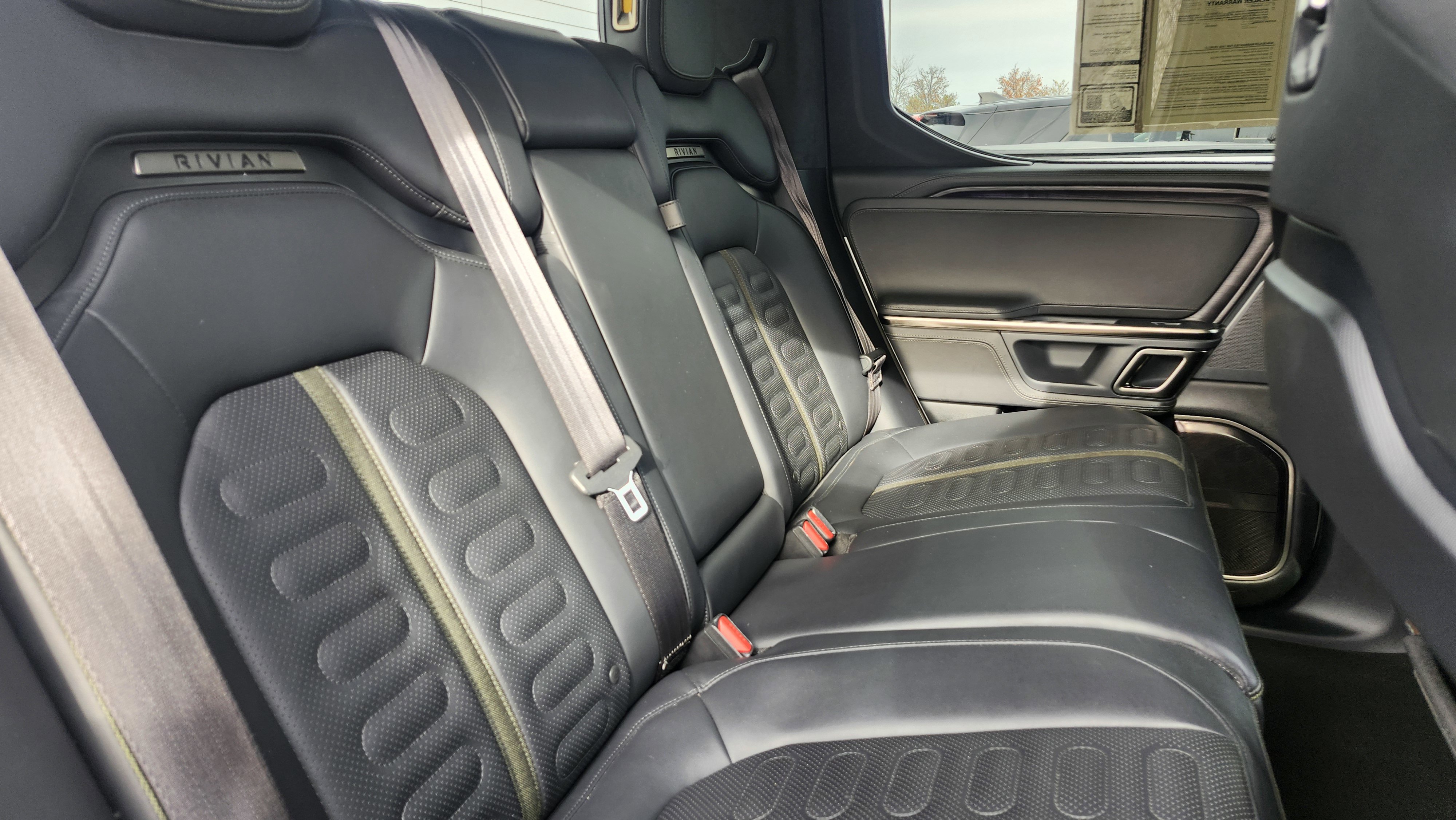 Used 2022 Rivian R1T Launch Edition image 20