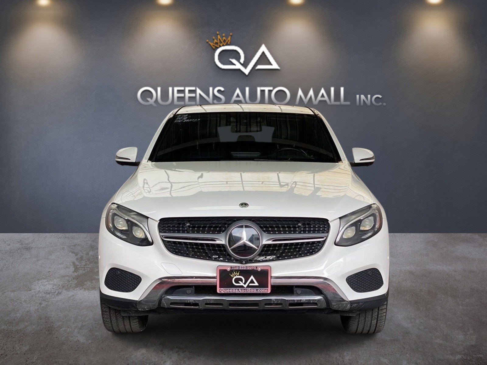 Used 2018 Mercedes-Benz GLC 300 4MATIC Coupe image 2