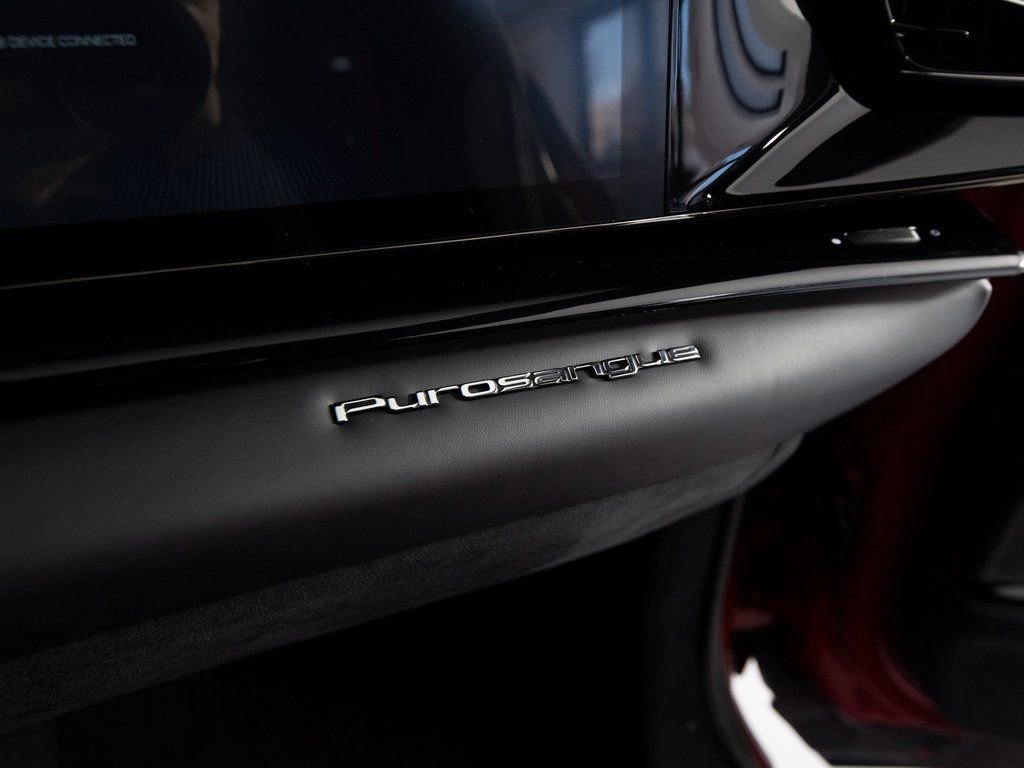 Used 2025 Ferrari Purosangue image 38