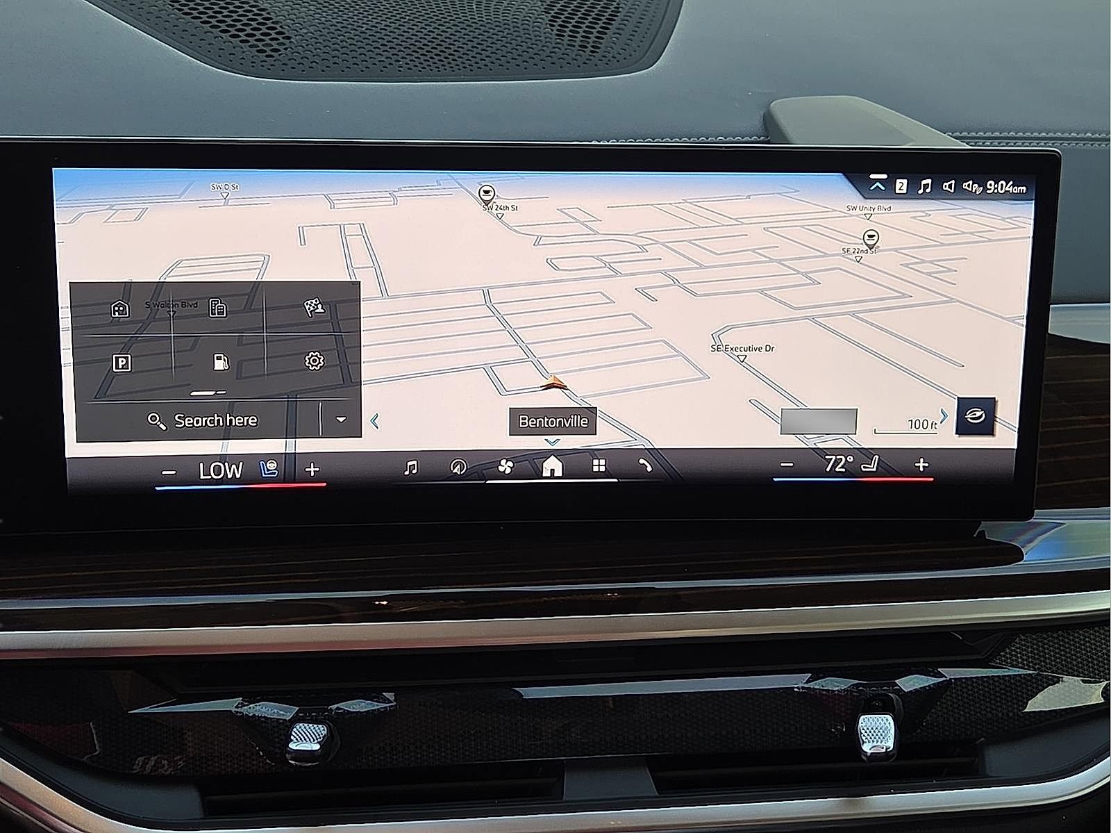 Used 2026 BMW X7 xDrive40i w/ Premium Package image 22