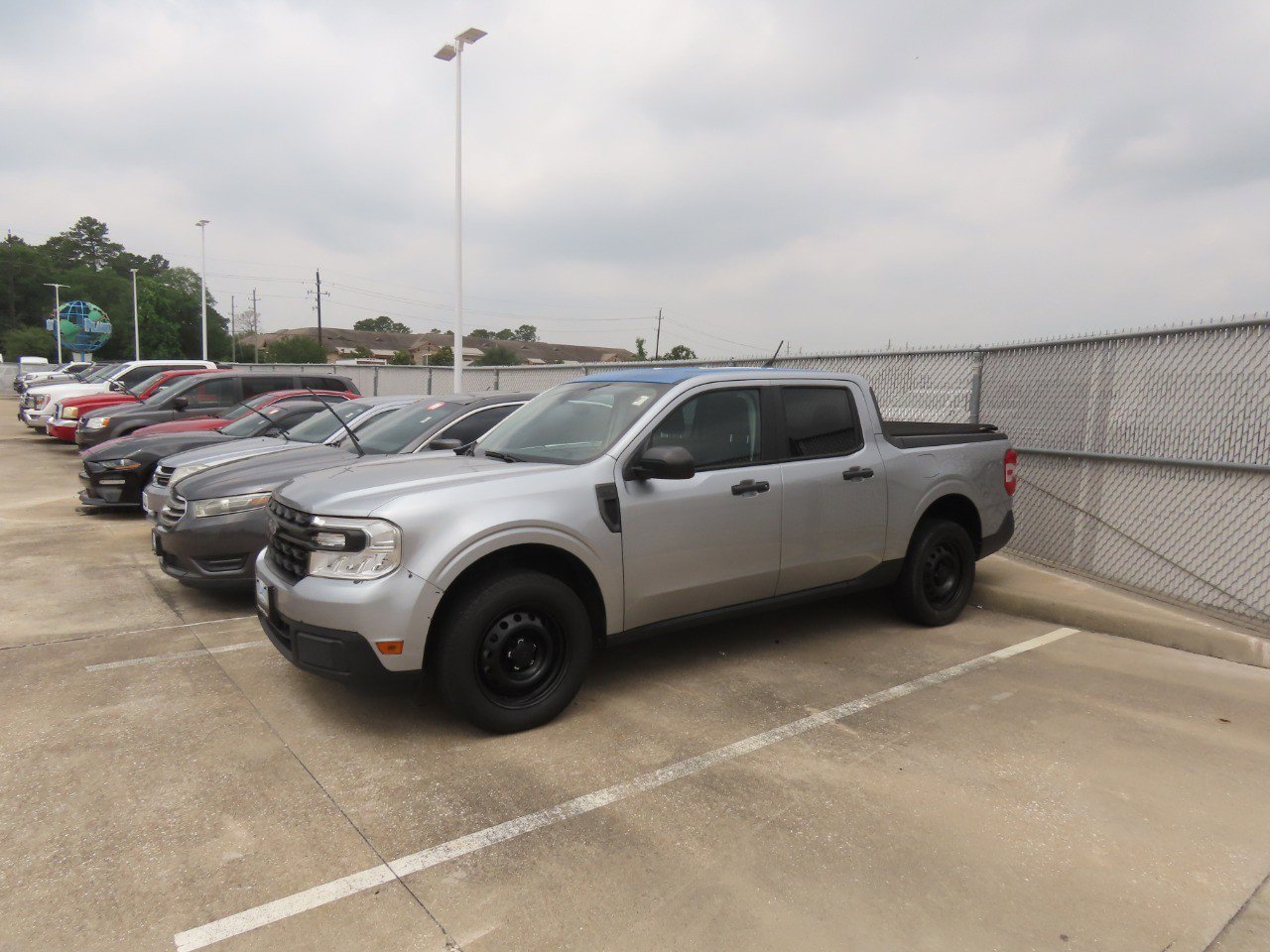 Used 2023 Ford Maverick XL FWD image 2
