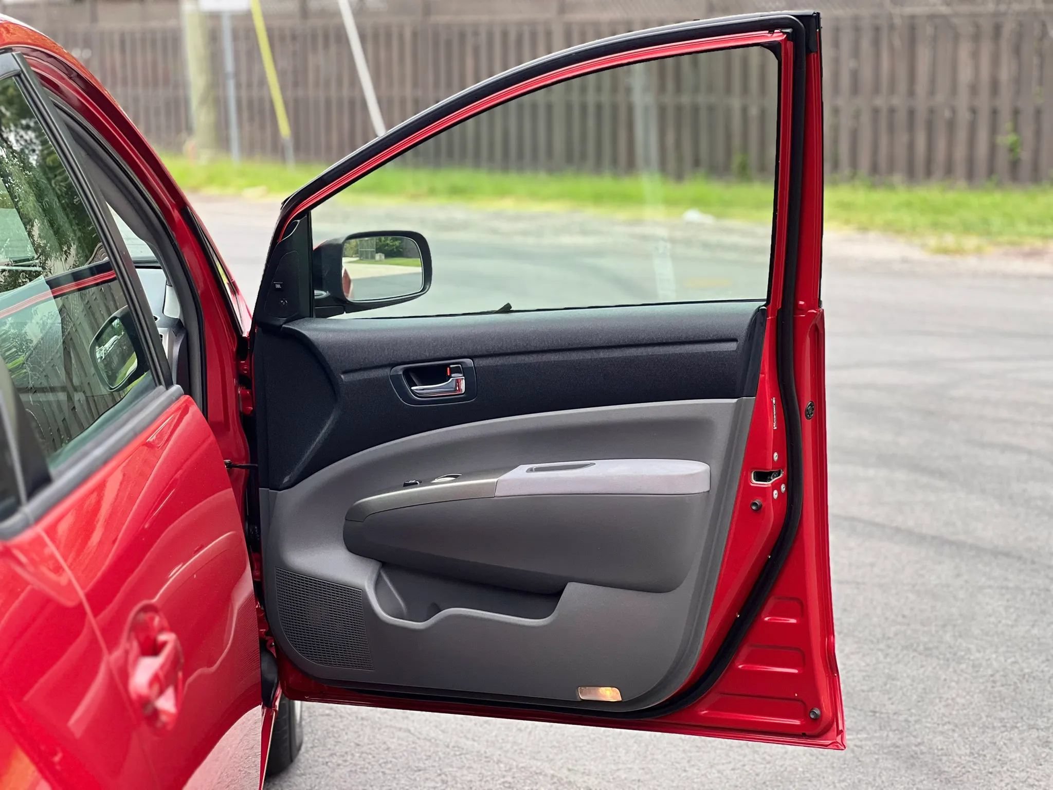 Used 2006 Toyota Prius FWD image 32