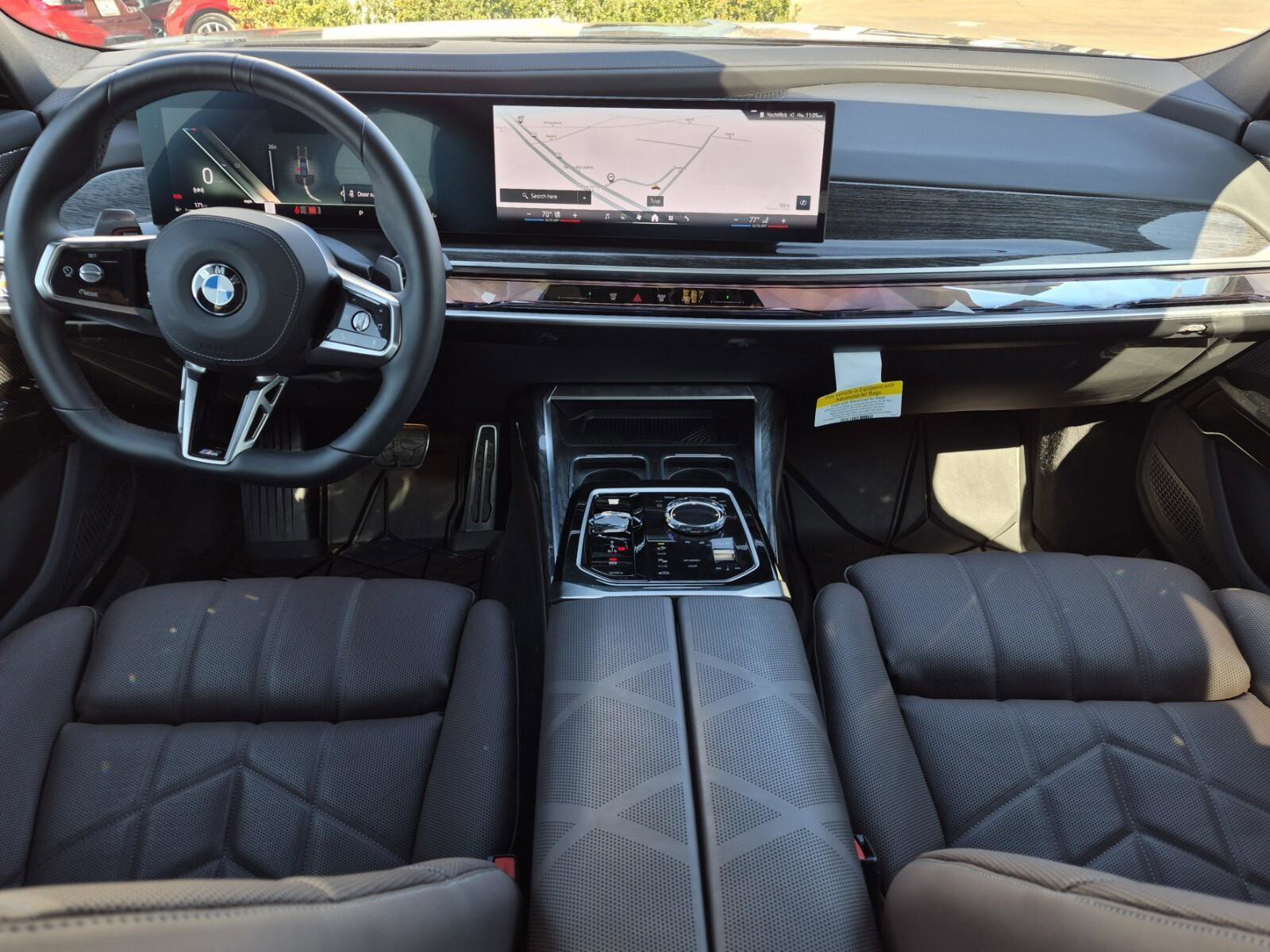 Certified 2025 BMW 760i xDrive w/ Luxury Rear Seating Package AWD/4WD image 32