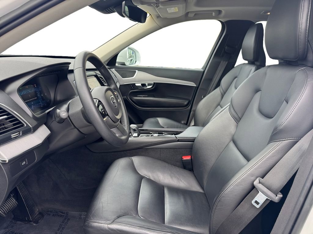 Certified 2023 Volvo XC90 B5 Core w/ Protection Package Premier image 5