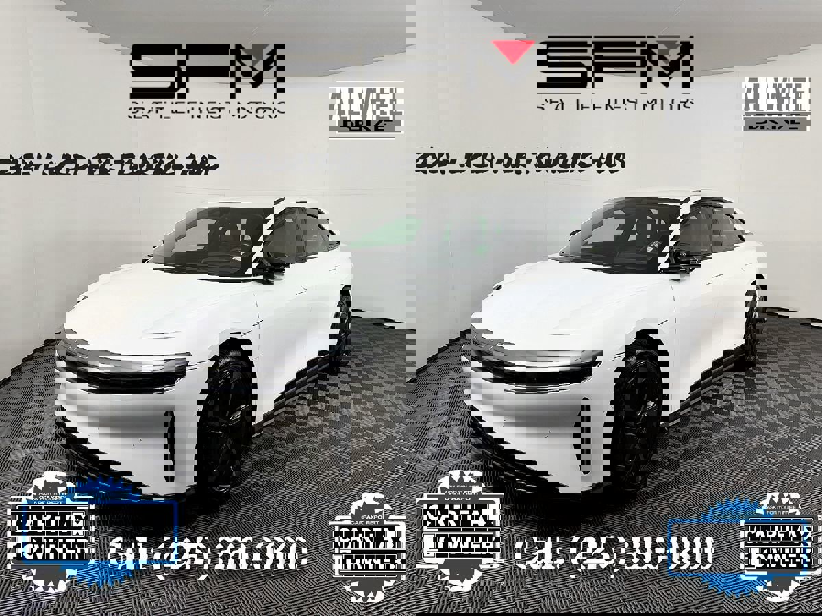 Used 2024 Lucid Air Touring image 1