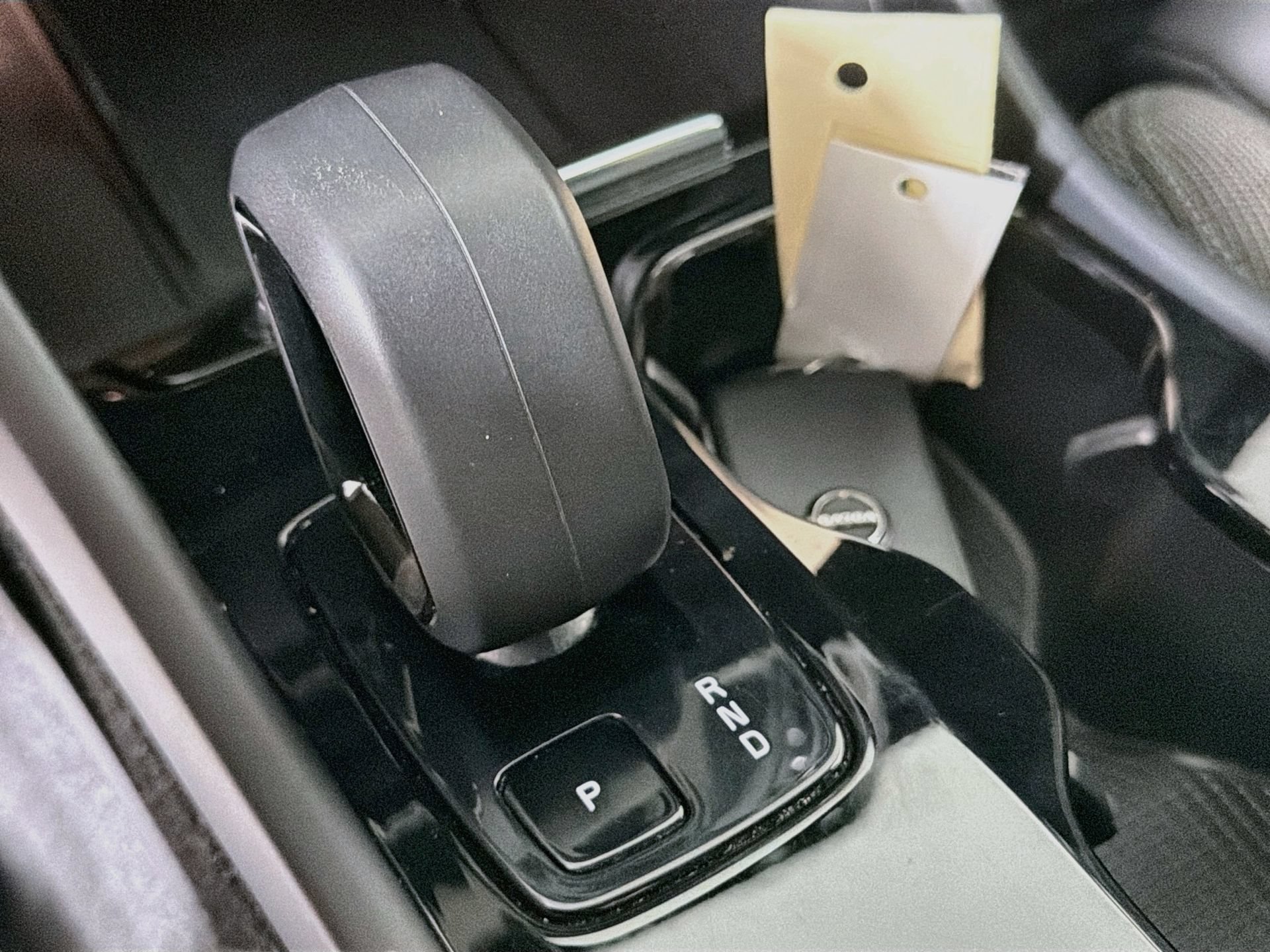 Certified 2023 Volvo XC40 Recharge Core w/ Protection Package Premier AWD/4WD image 17