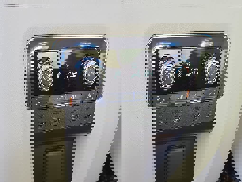 New 2026 GMC Yukon Denali image 10