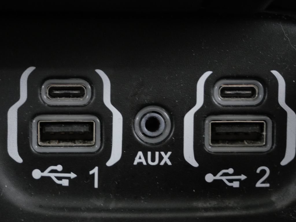 Used 2022 RAM 1500 Laramie AWD/4WD image 18