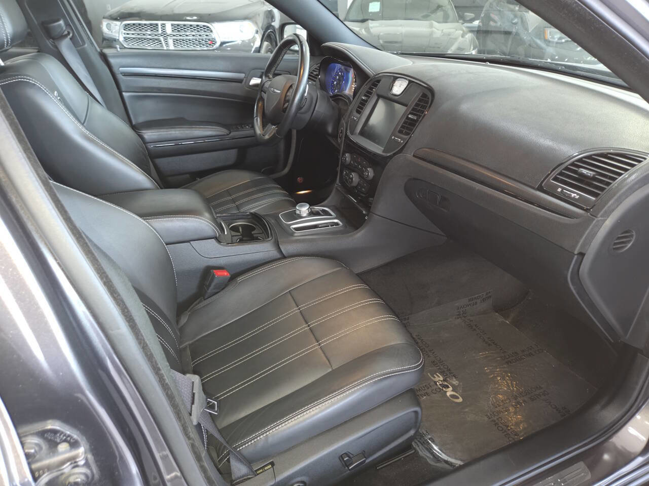 Used 2015 Chrysler 300 S w/ 300S Premium Group RWD image 25