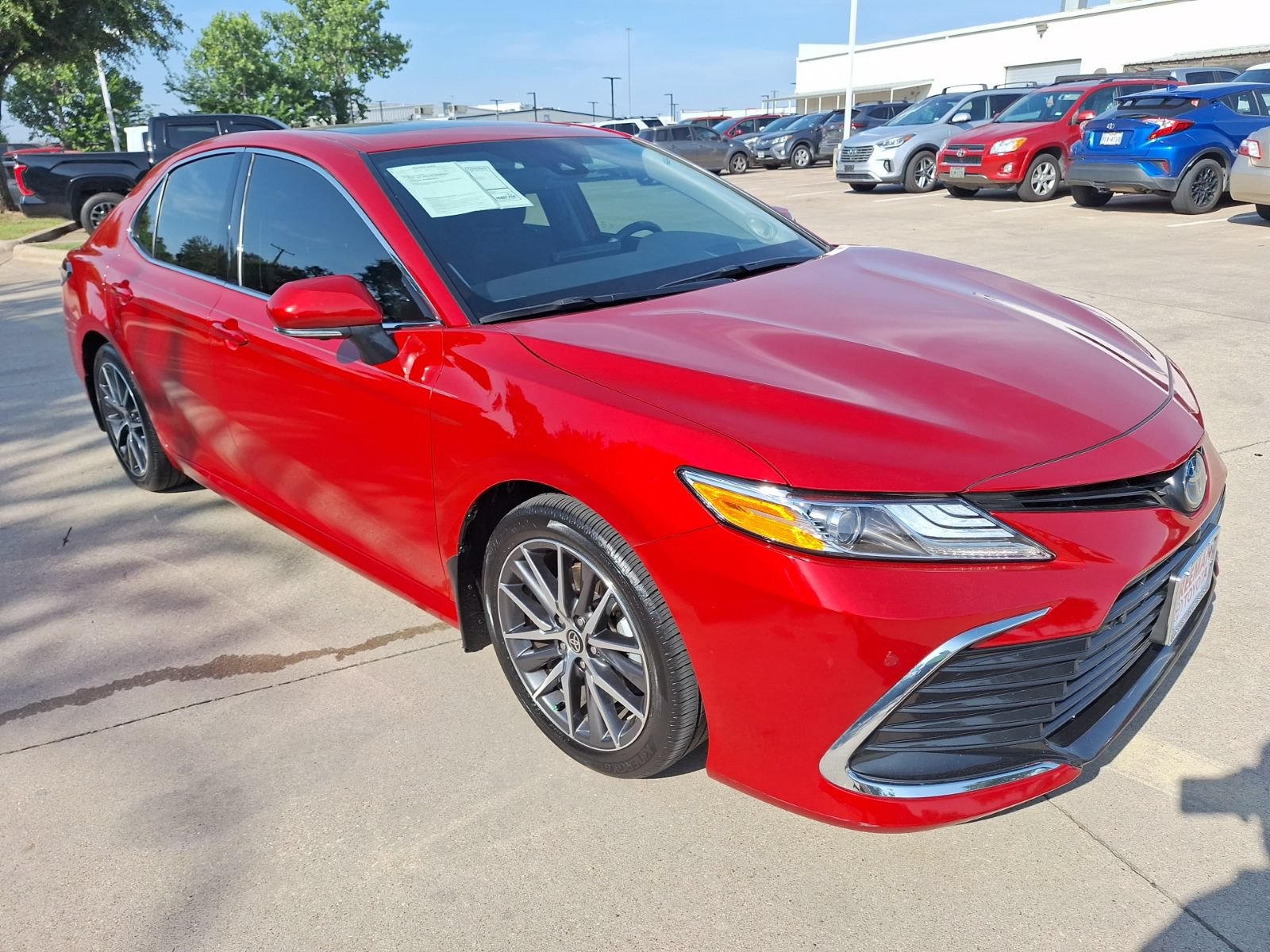 Used 2023 Toyota Camry XLE w/ Navigation Package FWD image 8