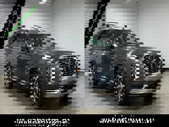 Used 2022 Hyundai Palisade Calligraphy w/ Winter Package image 2
