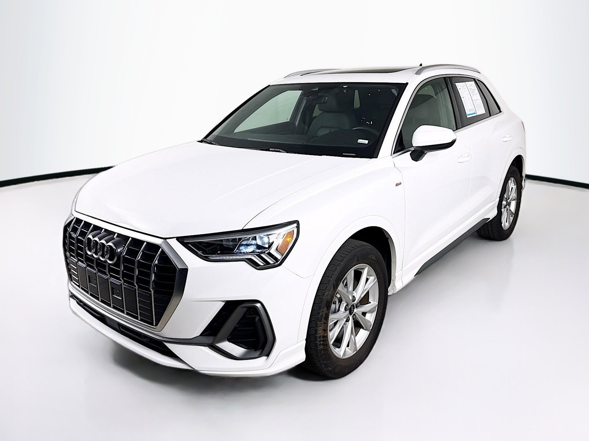 Used 2025 Audi Q3 2.0T Premium image 4