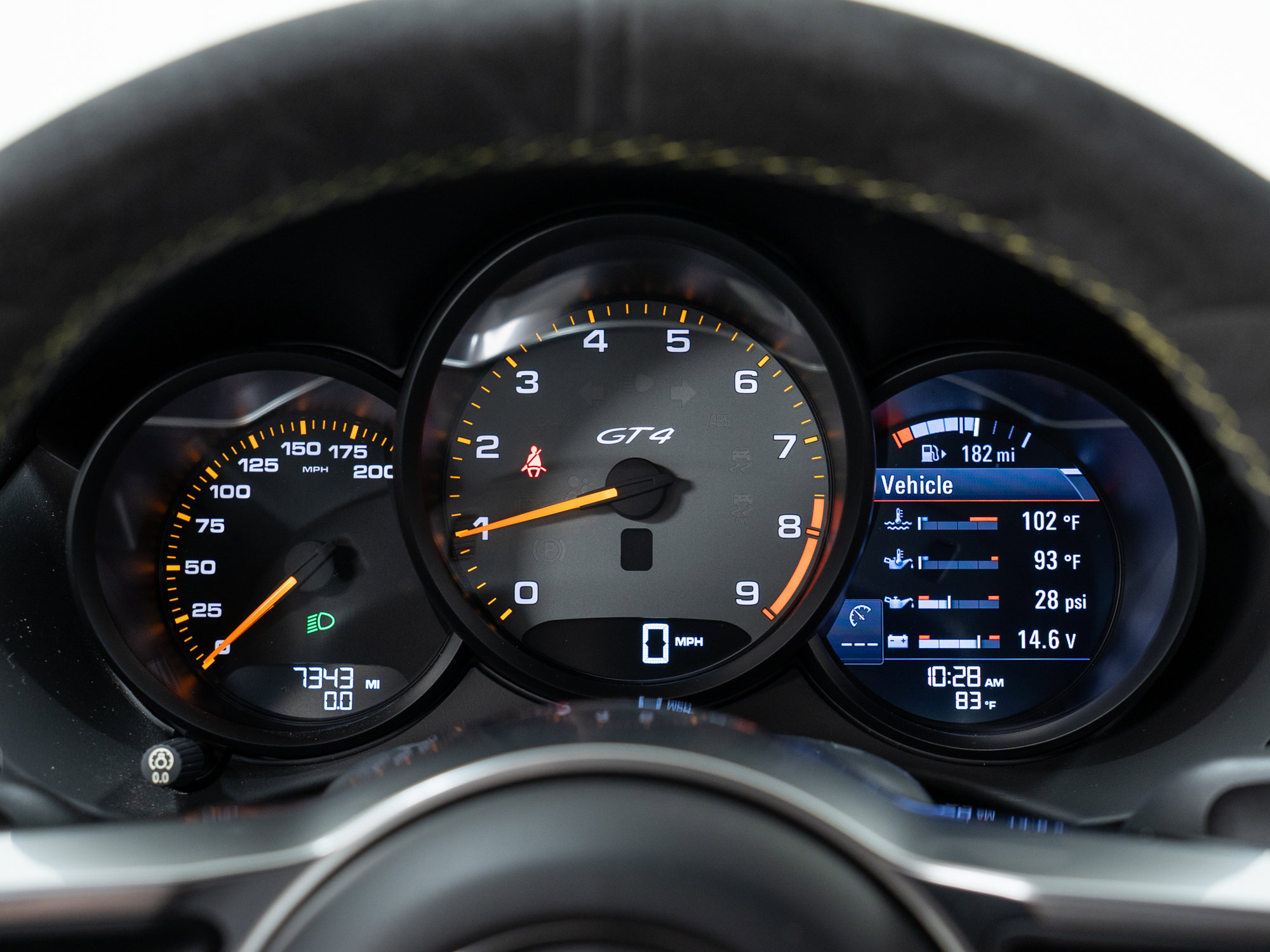 Certified 2016 Porsche Cayman GT4 RWD image 26