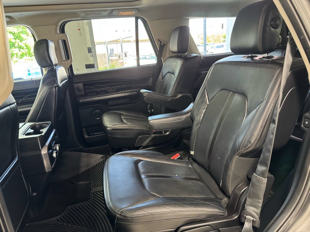 Used 2019 Ford Expedition Platinum AWD/4WD image 23
