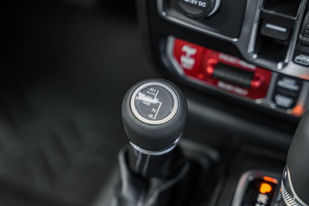 New 2025 Jeep Wrangler Rubicon 392 image 28