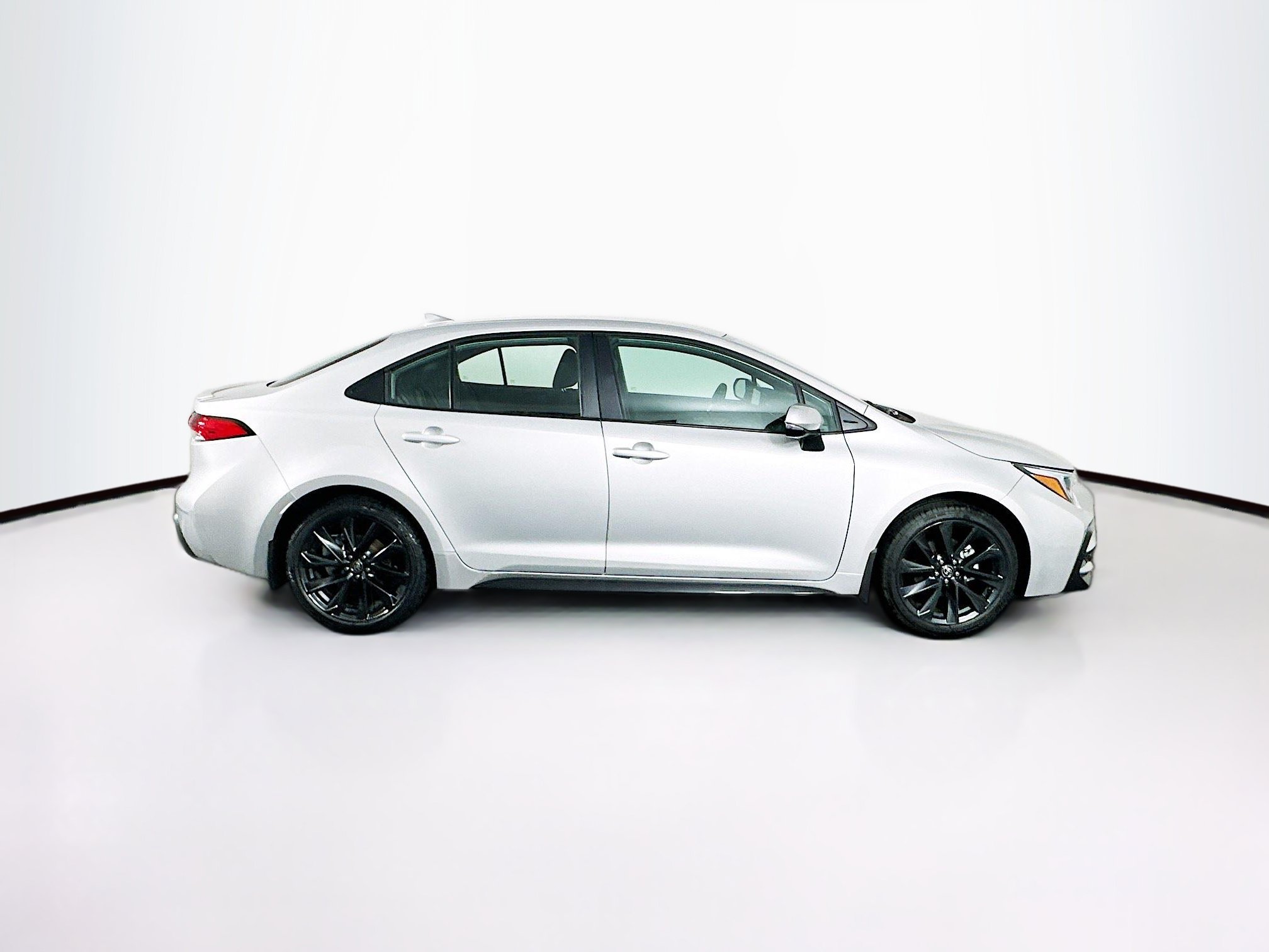 Used 2026 Toyota Corolla SE FWD image 10