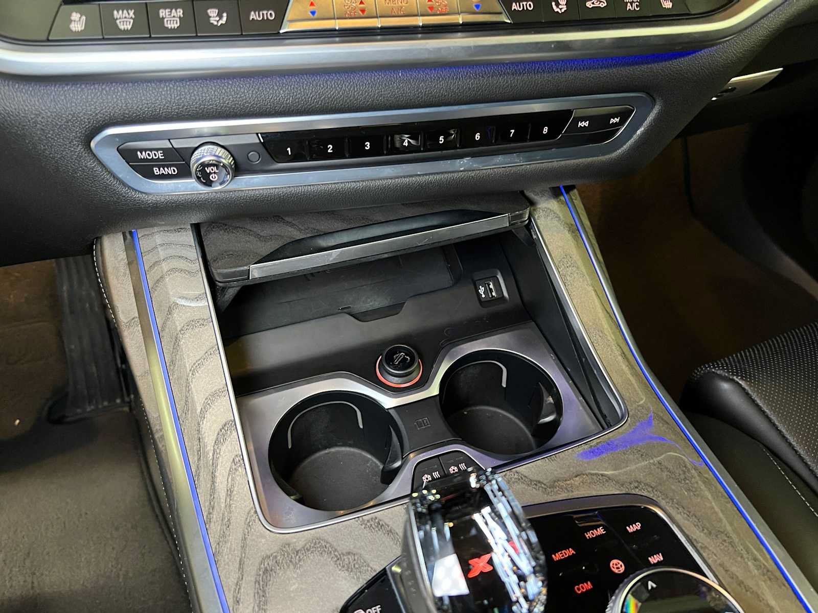 Used 2019 BMW X7 xDrive50i w/ Premium Package AWD/4WD image 42