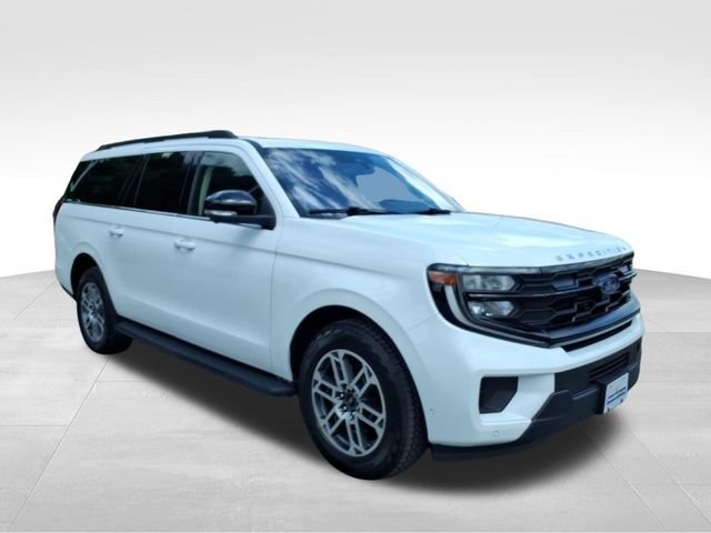 Used 2025 Ford Expedition Max Active AWD/4WD image 11