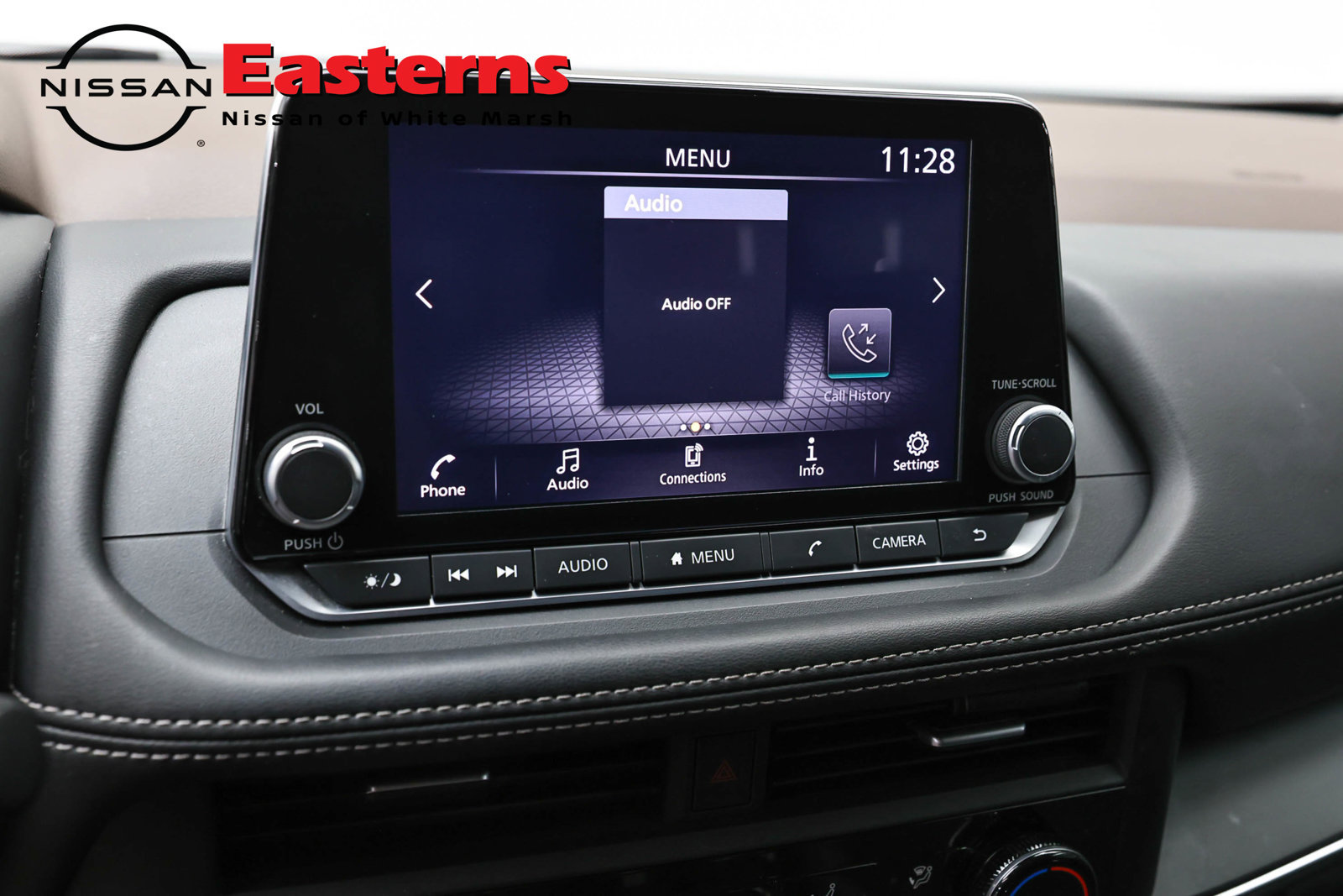Used 2023 Nissan Rogue S AWD/4WD image 18