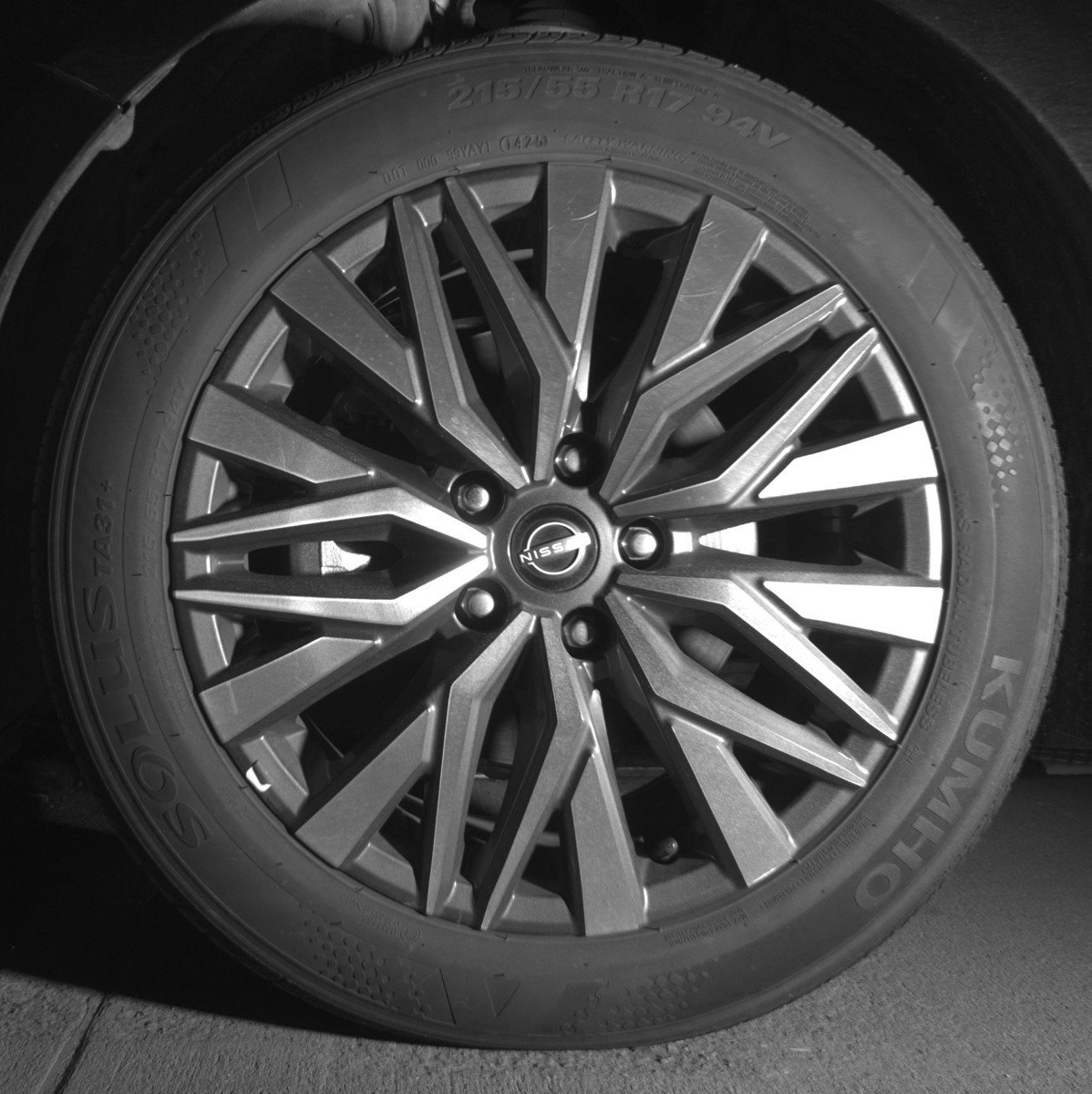 Used 2025 Nissan Altima 2.5 SV image 12