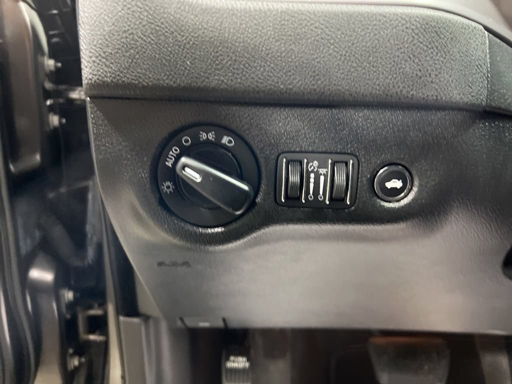 Used 2023 Dodge Charger SXT RWD image 23
