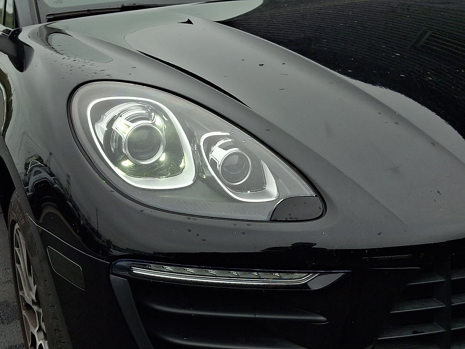 Used 2018 Porsche Macan S AWD/4WD image 11