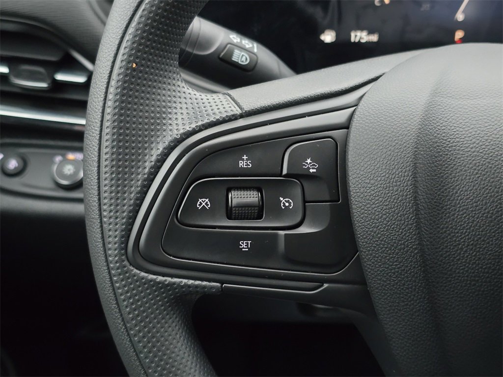 Certified 2025 Buick Envista Preferred image 16